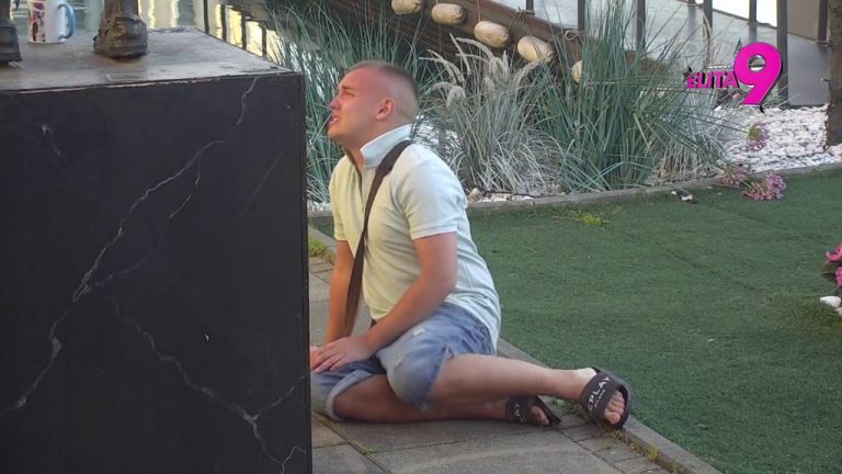 Ponovo pokazali koliko nemaju stida i da im ništa nije sveto! Luka i Anita udaraju na Daču najniže, lete stvari po jezeru (VIDEO)