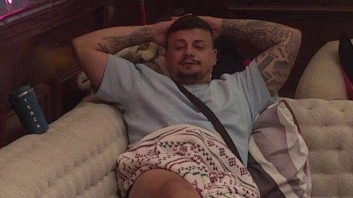 BILO MI JE TEŠKO, STALNO SAM JE GLEDAO… Terza se prisetio prvog raskida sa Sofijom, pa otkrio kako se sada oseća: TOLIKO ŽENA IMA NAPOLJU… (VIDEO)
