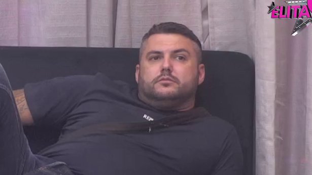 ONA NIJE NI SVESNA SVOG BLAMA: Asmin nagovestio raskid s Majom?! Poručio da je njena promena iz korena NUŽNA kako bi im odnos funkcionisao! (VIDEO)