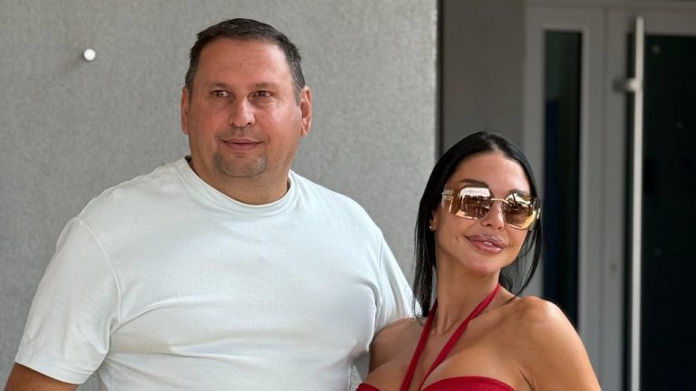 Oduševio sve: Taki za Majin rođendan objavio sliku nje kao bebe, čestitke samo pljušte (VIDEO)