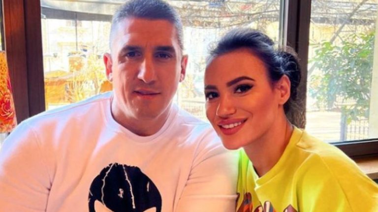 POMIRILI SE KRISTINA I KRISTIJAN: Oglasili se sa Ostroga, imaju prelep povod, nasmejani drže sinove u rukama! (FOTO)