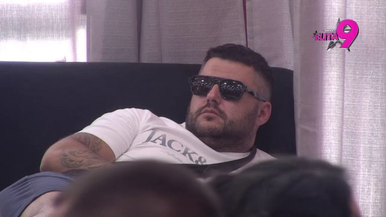 Sada joj je na meti Stanija! Boginja na stubu osuda, učesnici opleli po njoj: Podela bužeta je njen debakl (VIDEO)