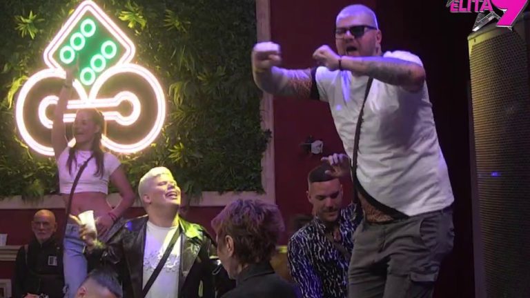 Da li je ovo njen najveći kanal?! Boginja izabrala omiljenu osobu, pa sve iznenadila odlukom (VIDEO)