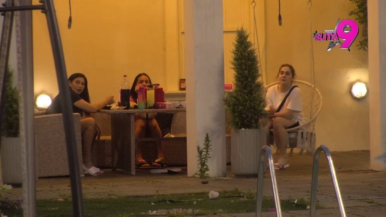 Najružnija osoba sa kojom sam bila: Anastasija ne prestaje da blati Boru Santanu! (VIDEO)