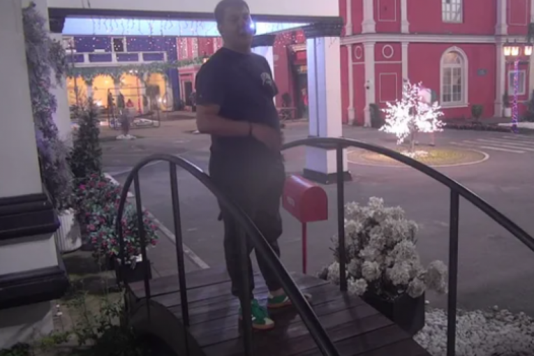 ŠTA SE DEŠAVA SA ČOVEKOM?! Ivan Marinković PROGONI Staniju Dobrojević, NAPAO je u programu, pa joj izgovorio UŽASNE stvari!
