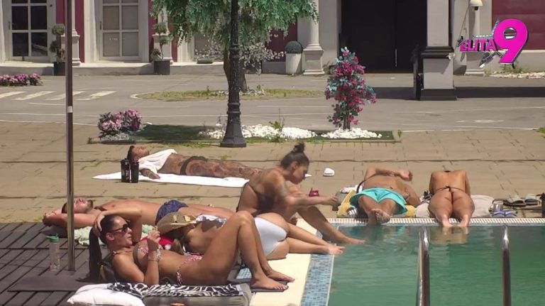 SUNCE, BAZEN I ZGODNA TELA: Učesnici se skinuli, pa pokazali čime raspolažu, mame uzdahe! (VIDEO)