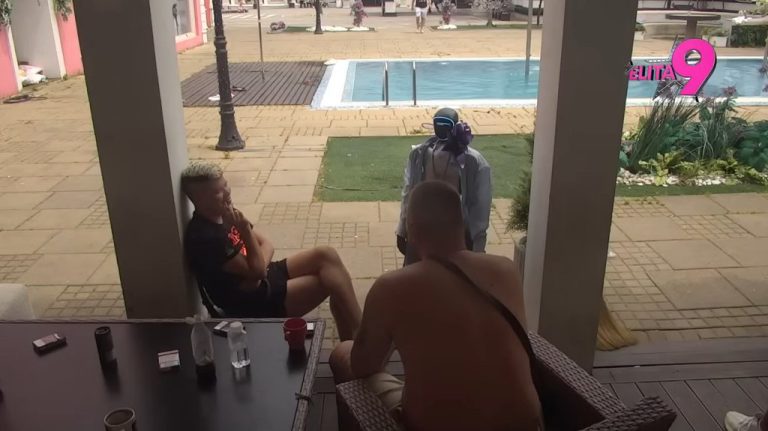 TOŠA i JANJUŠ upitali Uroša KAD PRETIČE u saobraćaju, on odgovorio – KAD ŽURIM 🤣