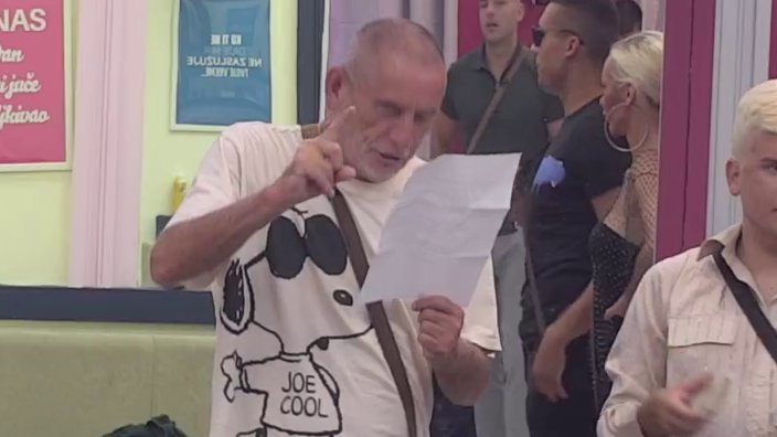 Kreće luda žurka: Lepi Mića razdelio budžete, učesnici pohitali ka kazinu (VIDEO)