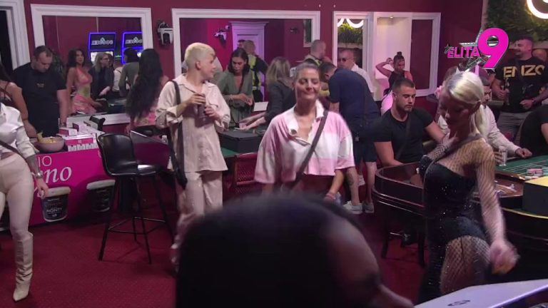 Kazino na nogama! Dijamanti bend i Anđela Stojković digli atmosferu, niko ne sedi u kazinu (VIDEO)