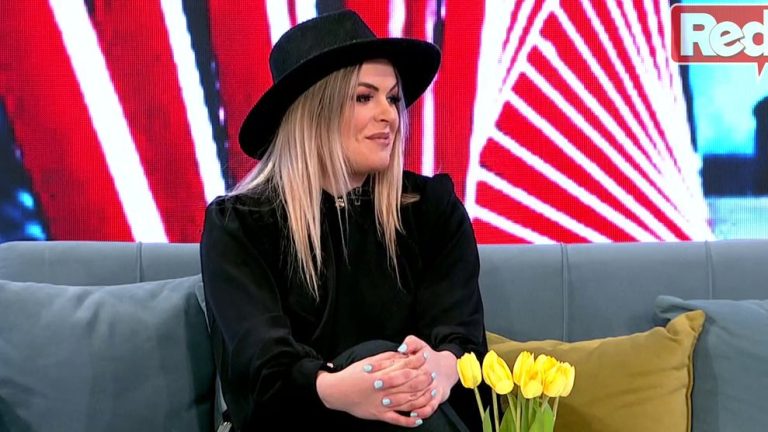 NA PUTU KA GINISU! Bivša učesnica ZADRUGE čeka peto dete, sad otkrila i pol bebe! (VIDEO)