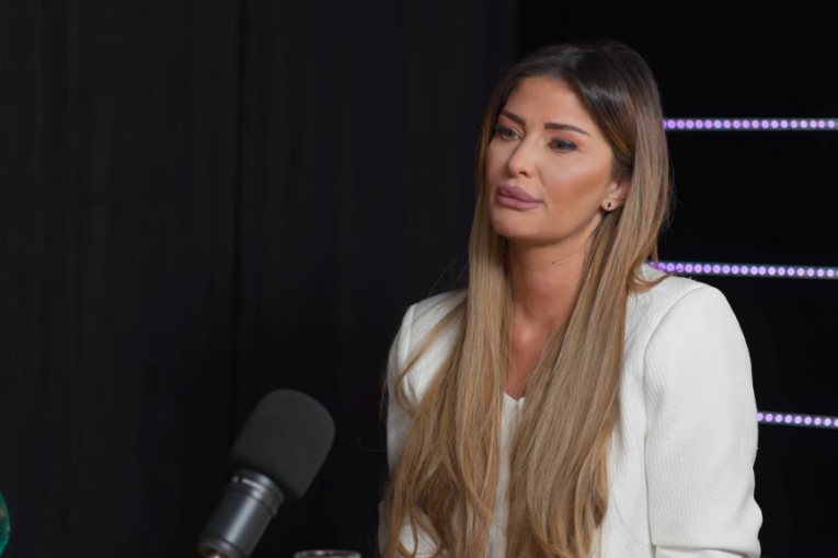 LOŠE VESTI O ZDRAVSTVENOM STANJU VODITELJKE “ELITE”: Na Pinku saopštena istina – u studiju nastao MUK!