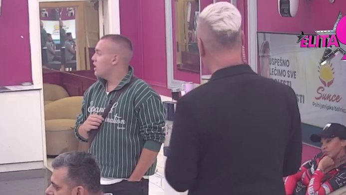 Ti ili ne voliš oca ili Asmina, odluči se: Maja povukla da je Asmin njen KER, Dača obrisao patos s njom (VIDEO)