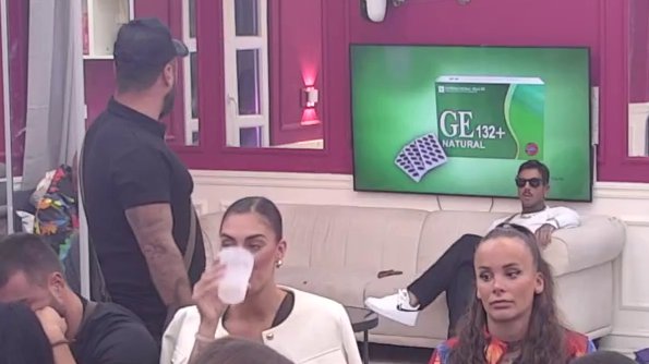 Bukti svađa školskih drugara! Filip se suprotstavio Luki zbog Aneli, Vujović uzvratio: Nisi ti pobedio ako gledaš žene da bi ih… (VIDEO)