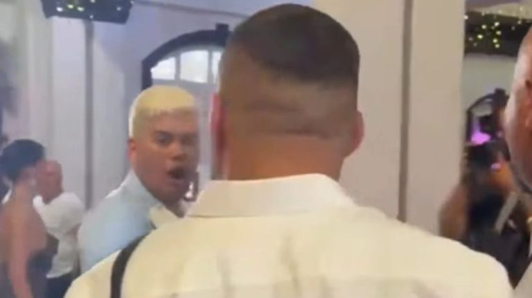 SVAĐI NIKAD KRAJA ☝️: Sinoć na žurci GURALI se ASMIN i UROŠ STANIĆ 😳