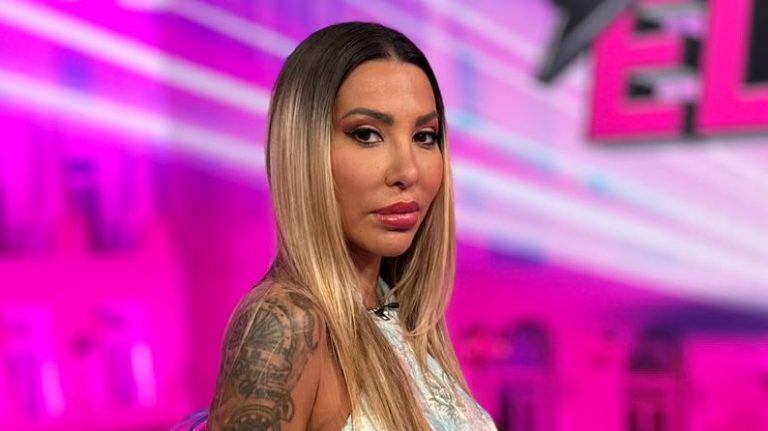 Za sve pare! Aneli Ahmić otišla na novi remont: Lice, usne, nos, brada, vrat… Pogledajte kako izgleda (FOTO)