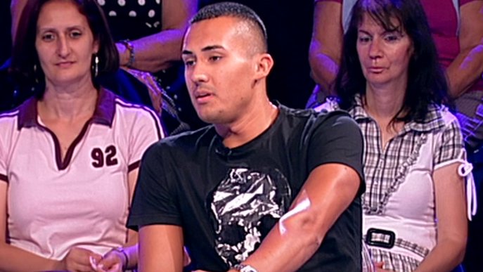 Čekaću je, ali… Murat spreman da oženi Saru Stojanović?! Otkrio da se čuo sa njenom mamom, a evo šta su Anastasiji rekli roditelji (VIDEO)
