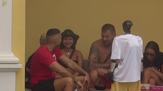 Sara napravila FUDBALSKI TIM od bivših momaka! Janjuš priznao kad ju je prevario, ne može prežaliti! (VIDEO)