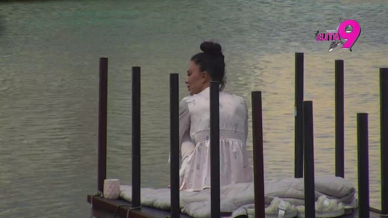 U NJEMU NAŠLA UTEHU! Stanija se potpuno izolovala od učesnika, pa se posvetila razgovoru s LABUDOM! (VIDEO)