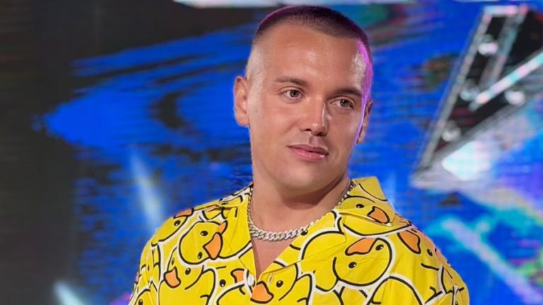 Svi su došli sa Kosova, to smo mi! Dačo ponosan na dolazak oca Brazilca u punom sjaju, otkrio odakle mu inspiracija za večerašnji autfit! (VIDEO)