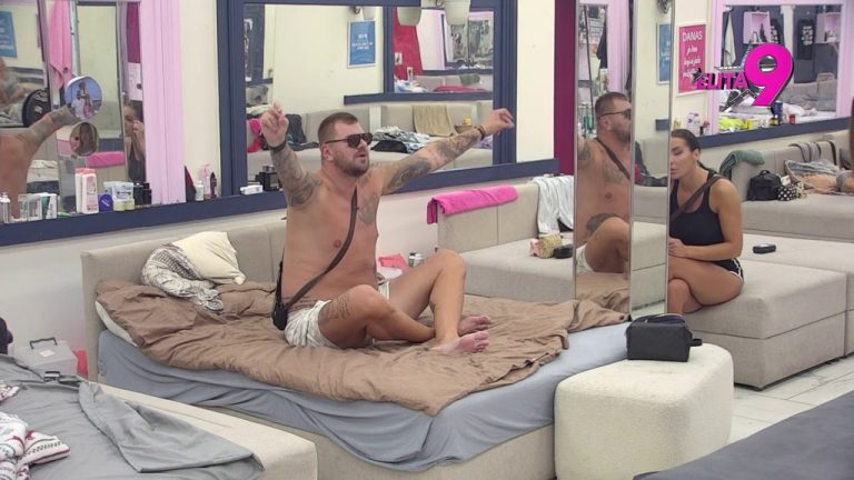 Zapevao iz petnih žila: Janjuš napravio pravi spektakl uz stare hitove, sve se ori od njegovog glasa! (VIDEO)