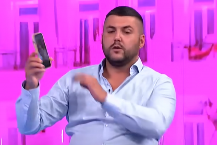 HITNE VESTI O SINU ASMINA DURDŽIĆA – ODMAH ZAUSTAVLJEN PROGRAM NA PINKU! Pukla bruka, dete je usvojeno?!