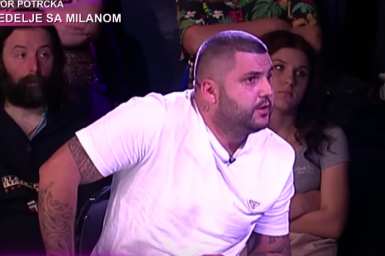 ZBOG OVOG SNIMKA SVI BRUJE O ASMINU DURDŽIĆU! Posle “Banane” isplivao NOVI SKANDAL, afera “Bodi mist” trese rijaliti! (VIDEO)
