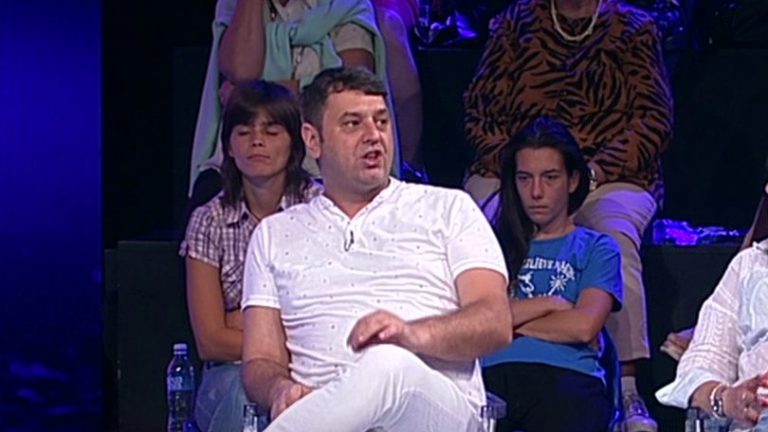 Ona njega voli, luda je za njim: Pečenica stao na Anelinu starnu, samo reči hvale ima za nju i njeno majčinstvo! (VIDEO)