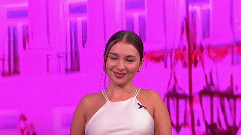 Sama sebe sam unakazila: Gledateljka iskritikovala Saru zbog njenih ljubavnih izbora, pa podržala njenu vezu sa Muratom! (VIDEO)
