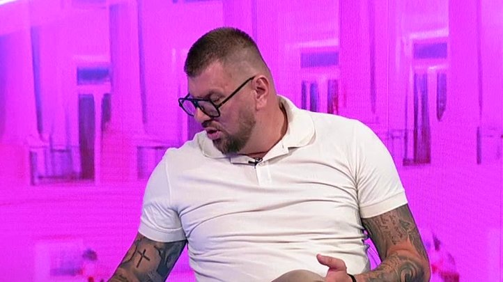Samu su mu pare u glavi: Gledateljka pokušala da zavede Janjuša, on pokušao da je opelješi! (VIDEO)