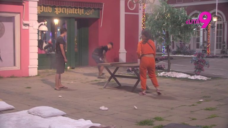 Započeli turnir u stonom tenisu u Eliti: Mina Vrbaški zadala domaći zadatak cimerima, pokidala kao nikad! (VIDEO)