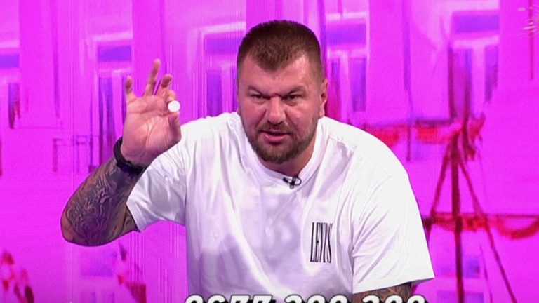 Detaljno objašnjenje: Janjuš u emisiju sa Kačavendom poneo KAMAGRU, evo kako je on koristi (VIDEO)