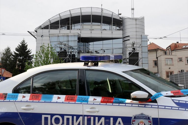 BIVŠA GA PRIJAVILA ZA PRETNJE UBISTVOM! Takmičar završio u policiji pred večerašnju emisiju, HAOS NE JENJAVA!