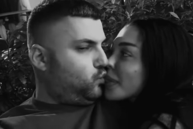 INTIMNI SNIMAK MAJE I ASMINA UGLEDAO SVETLOST DANA – CELA NACIJA BRUJI O OVOJ SCENI! Najnoviji klip srušio internet!
