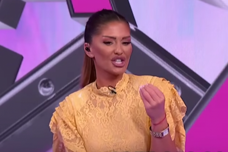 VODITELJKA BILA PRINUĐENA DA PREKINE PROGRAM NA PINKU: Anu Radulović ZABEZEKNULO ono što ju je sačekalo, usledila MOMENTALNA reakcija (VIDEO)