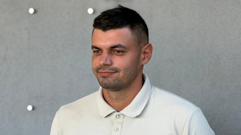 GODINAMA JE STUDIRAO RIJALITI Amar Hamzić se naoštrio za Elitu 10, a kada Gastoz vidi šta je rekao za Anđelu, neće mu biti dobro (VIDEO)