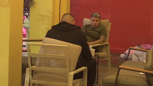 Aludirao na to da je ipak Karić cinkara?! Car ispričao šta je saznao pred ulazak, ovo menja tok svega (VIDEO)