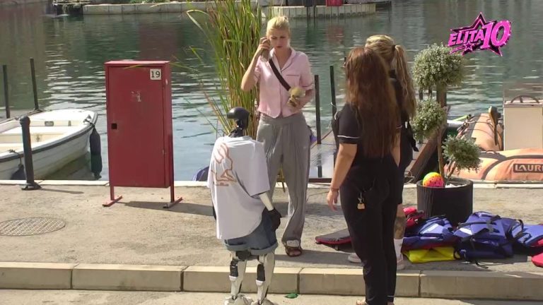 Toši ništa ne promiče! Lena pokušala da izbegne zadatak, robot je provalio, evo šta se desilo (VIDEO)