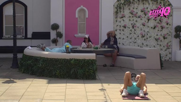 Oduševljena! Poršelina prati kako takmičari treniraju, njegova tehnika je ostavila bez teksta (VIDEO)