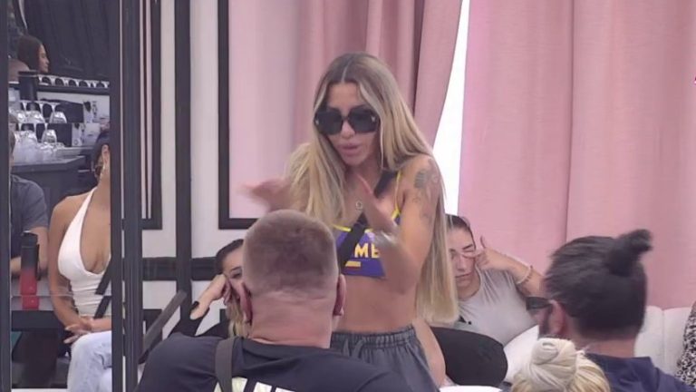 Doživela pomračenje: Aneli bljuje vatru na sav glas, unakazila Anđelu, Cara i Janjuša (VIDEO)
