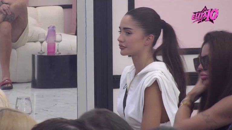 Seljački je uobražena: Dača žestoko opljuvao po Aneli, pa Sadra sve šokirala svojim odabirom najuobraženije osobe! (VIDEO)