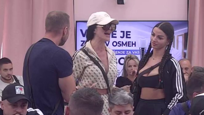 Mahir Pjanić u vrtlogu DVE SLAĐE! Na njega se okomila i Jasmina: Skidaj ŠTIKLE, KLOŠARU! (VIDEO)