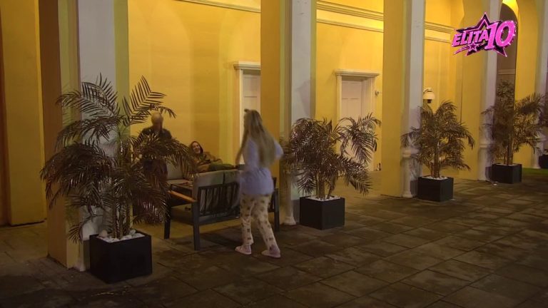 Aneli i Jasenka napravile ŽURKU PRE ŽURKE! Zaplesale ispred izolaciju uz Karleušin hit (VIDEO)