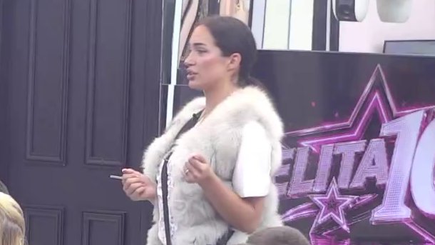 Povukla ručnu! Laura rešila da se distancira od Ivana, on priznao: Preko noći je… (VIDEO)