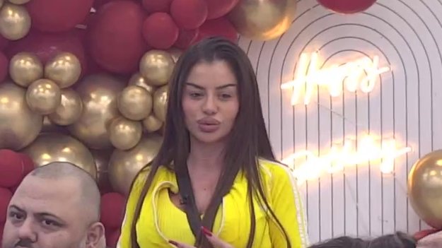 Imala šta da kaže: Sanja postavila na mesto ULIZICE, sasula im sve u lice, a Đole zapenio jer ga je ova takmičarka navela (VIDEO)