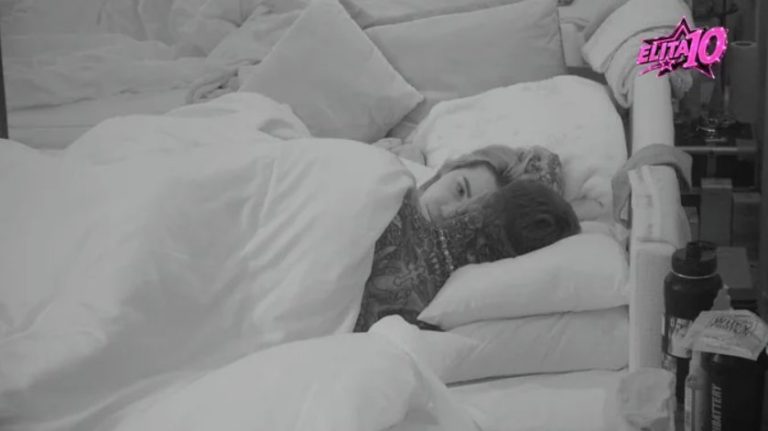 VARNICE PRŠTE NA SVE STRANE: Aneli i Filip se ljube i šapuću pred spavanje 💘🔥