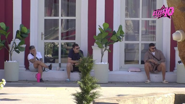 Želi da bude u društvu poznatih: Matora ne može očima da gleda Poršelinu, žestoko je napljuvala! (VIDEO)