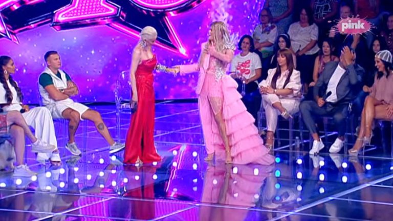 Uroš USKOČIO Caru u krilo 💥 (VIDEO) 📹
