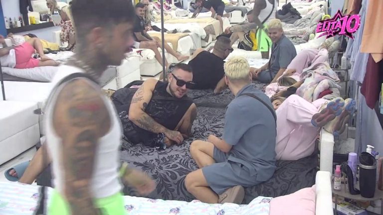 Možda se preselim ovde da vam razbucam klan: Filip Car ne može da odoli Aneli, na Đukićeve oči završio u njenom krevetu! (VIDEO)