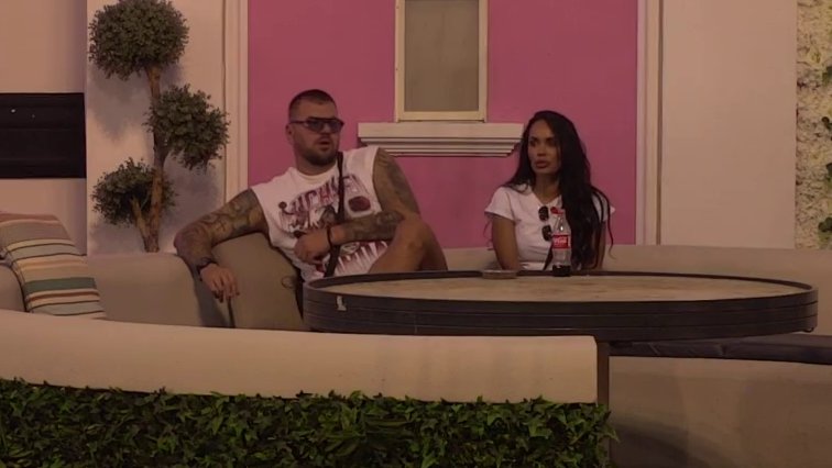 Večeras će dati pun gas: Janjuš cveta nakon Sandrinih pohvala, ne dobija svaki dan ovakve komplimente (VIDEO)