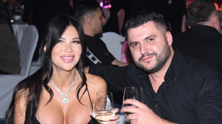 Stanija ZASUKALA RUKAVE, pa postala BAUŠTELKA! Na ovaj način ponizila Asmina kao nikad do sad (FOTO)